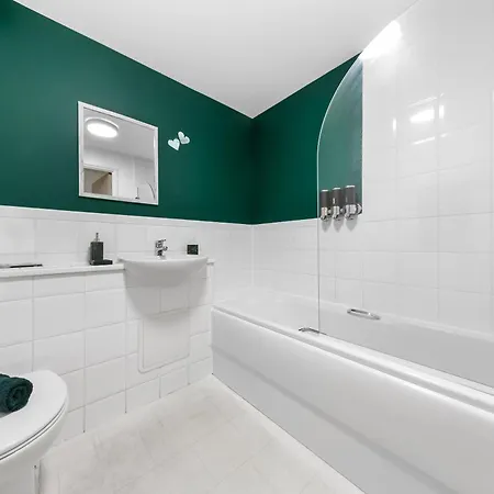 Croydon Fbs Retreat, Easy Access To Central Thornton Heath Exterior photo
