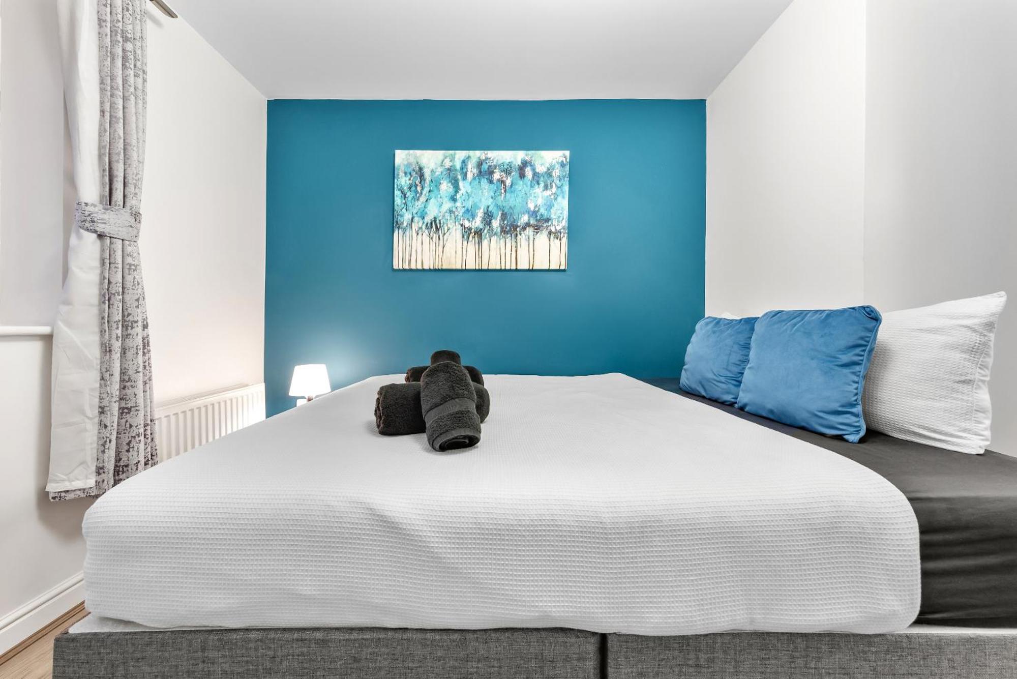 Croydon Fbs Retreat, Easy Access To