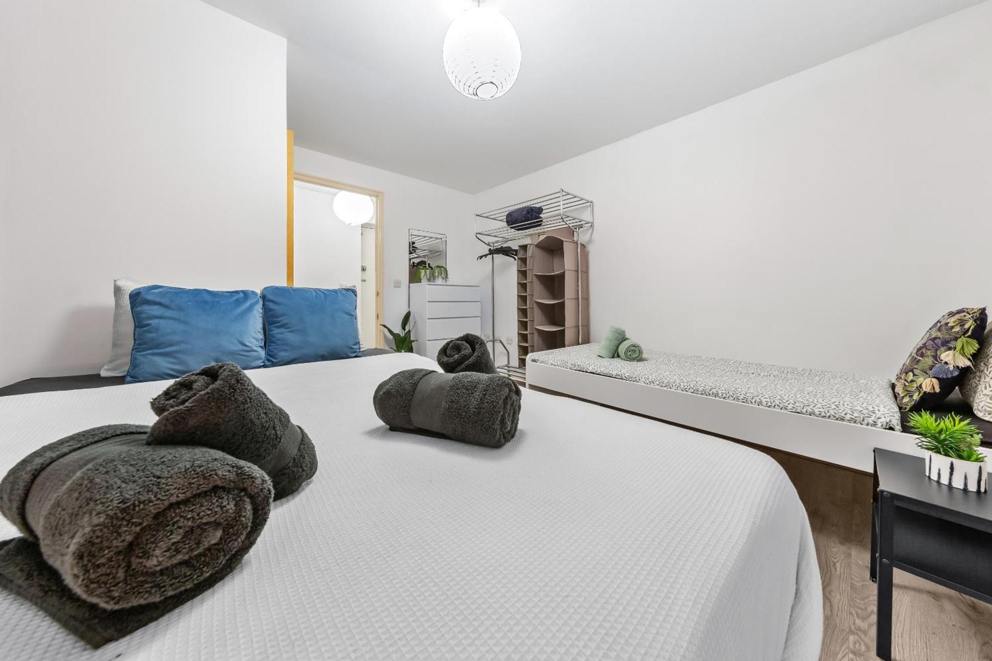 Croydon Fbs Retreat, Easy Access To Apartment *