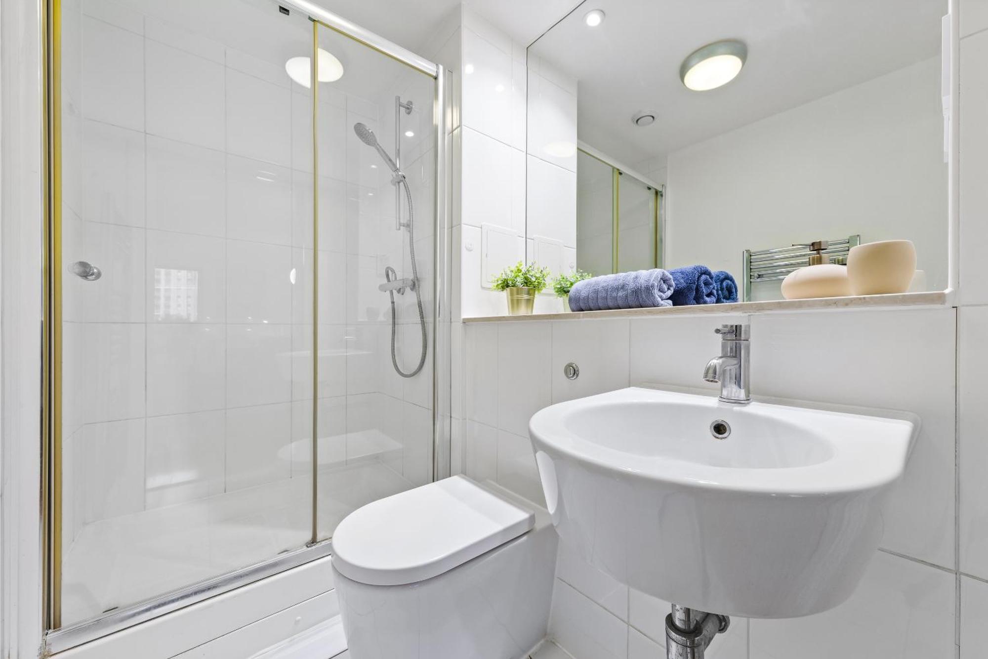 Croydon Fbs Retreat, Easy Access To Apartment